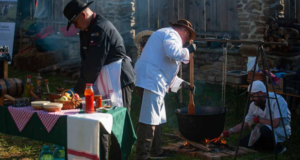 Sâmbătă se dă „Întrecerea Gulașurilor” la Ferma de Biodiversitate Cobor!