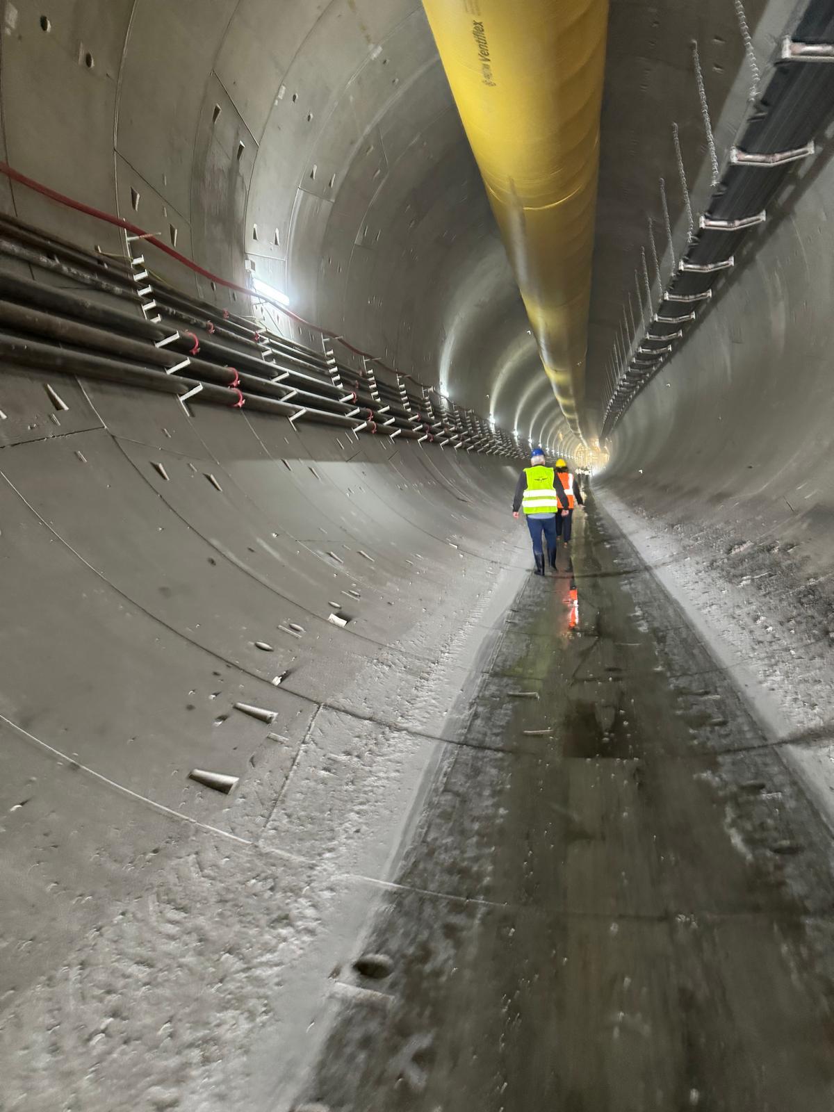 AKTOR a săpat aproape un kilometru de tuneluri în munte, pe traseul proiectului feroviar Brașov-Sighișoara (FOTO) 4 20240917 AKTOR tuneluri progres foto 2