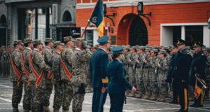 Studenții Academiei Forţelor Aeriene „Henri Coandă” din Braşov au jurat credinţă patriei, în cadrul unei ceremonii festive organizate în Piaţa Sfatului