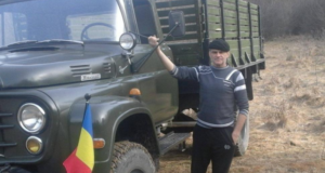 El este Petru Filca, singurul restaurator al autocamioanelor românești produse la Fabrica de Autocamioane Steagul Roşu din Brașov