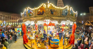 Carusel de sărbători în Piaţa Centrală din Sfântu Gheorghe