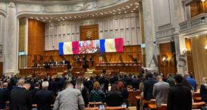 Cât ne costă un parlamentar pe lună? Peste 10.000 de euro pentru fiecare ales din Senat și Camera Deputaților!