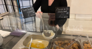 12 lei costă o ciorbă de pui rădăuțeană la restaurantul Parlamentului. Cât dau deputații sau senatorii brașoveni pe un meniu?