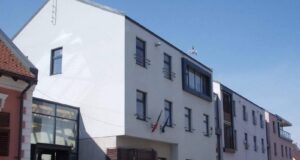 Buget, patrimoniu, investiții și spații verzi. Vezi agenda completă a ședinței Consiliului Local Râșnov din 29 mai