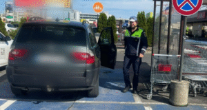 Peste 100 de locuri de parcare, pentru persoane cu handicap, ocupate abuziv. Polițiștii brașoveni au ieșit la vânătoare!