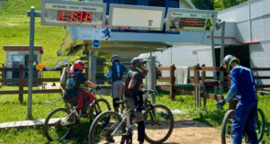 Mai mult acces în Bike Park Postăvarul! Telegondola își prelungește programul, iar brașovenii beneficiază de reduceri de 50%