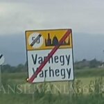 Covasna sfidează CONSTITUȚIA! O localitate inventată, promovată oficial pe indicatoarele rutiere (FOTO) 1 comuna Varhegy2