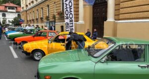 VIDEO, FOTO. Retroparada Verii 2025 la Brașov. Sărbătoarea nostalgiei și a eleganței pe patru roți