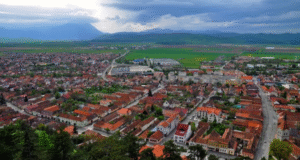 Râșnov modernizează iluminatul public în Cartierele 1 și 2. Investiție de peste 7,3 milioane de lei lansată în SEAP