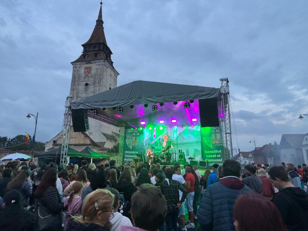 Așa a fost la Festivalul „Cavalerii Teutoni se întorc în Cetatea Feldioara”. Mii de oameni la concertul Irinei Rimes (VIDEO și GALERIE FOTO) 5 IMG 20250901 WA0010