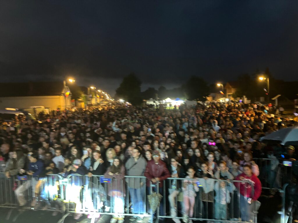 Așa a fost la Festivalul „Cavalerii Teutoni se întorc în Cetatea Feldioara”. Mii de oameni la concertul Irinei Rimes (VIDEO și GALERIE FOTO) 3 IMG 20250901 WA0018