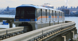 România ar putea avea primul tren suspendat! Vezi ce oraș îl va găzdui