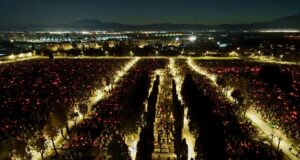 FOTO. Așa arată Cimitirul Municipal din Brașov în această seară! Primarul George Scripcaru a făcut într-un an cât nu a făcut fostul primar în patru