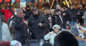 După Grindeanu și fostul ministru Veștea a dat o tură prin clubul de fițe Nuba din Poiana Brașov! (FOTO și VIDEO)
