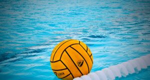 Bazinul Olimpic Brașov găzduiește un turneu de polo pe apă