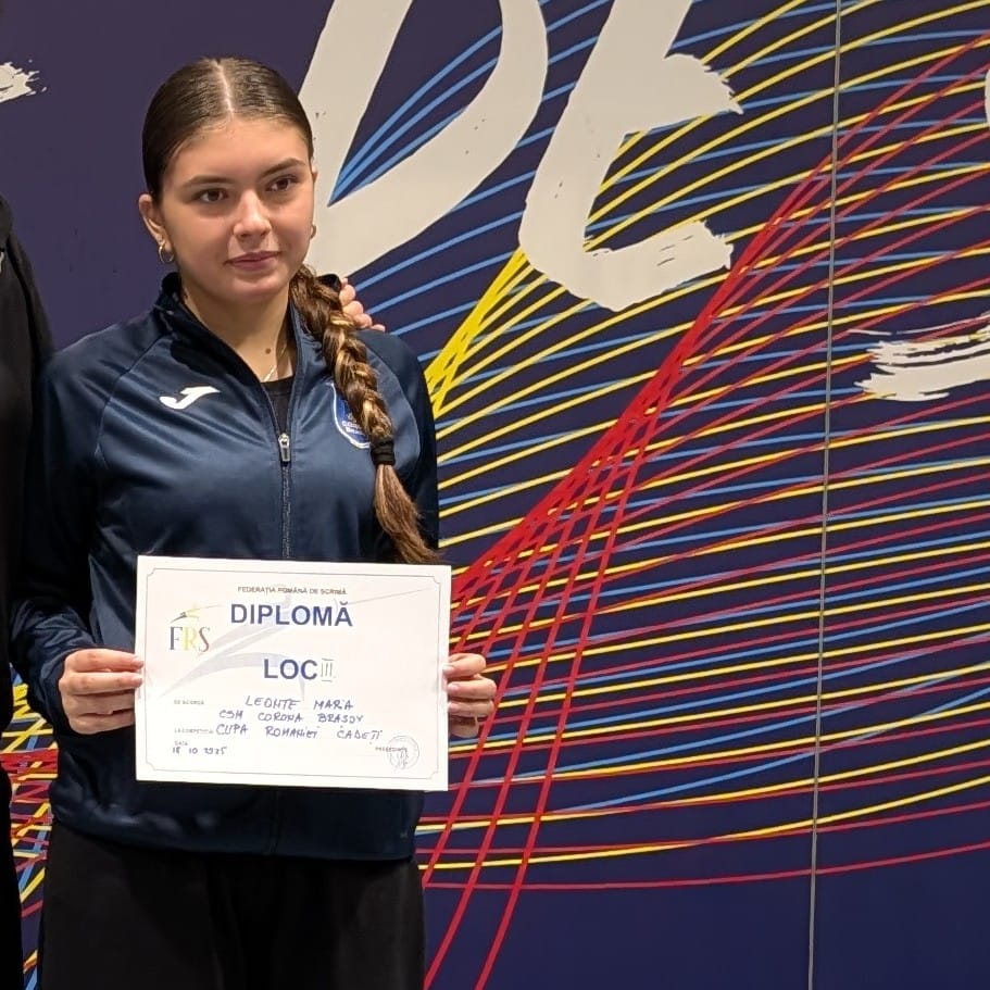 Maria Leonte, floretista Coronei Brașov, convocată la lotul național pentru Campionatele Europene U17 (GALERIE FOTO) 1 f8a3b7f1 71af 48e1 97c0 578443c0840d