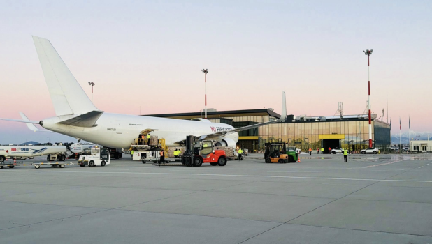 aeroport brasov - zbor cargo