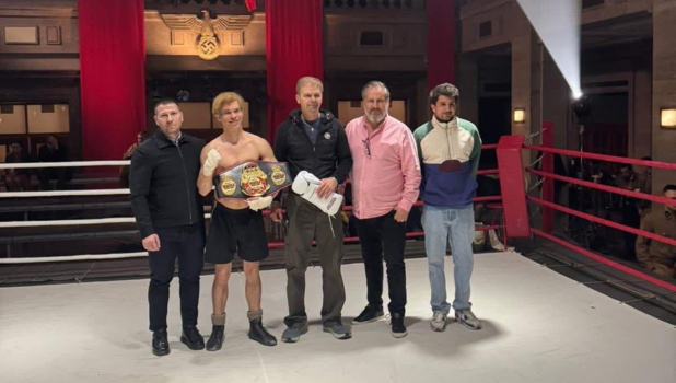 Dracula Boxing Show