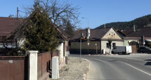 Lucrări de reabilitare a trotuarelor și reparații ale carosabilului în Săcele