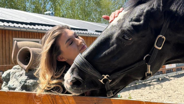 VIDEO. Mai mult decât o pasiune! Povestea antrenoarei Iulia Tat de la Clubul Ecvestru 163 Plopi 3 Iulia Tat