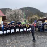 Consulul onorific al Poloniei la Brașov s-a alăturat junilor și a participat la ”aruncarea buzduganului” (FOTO) 21 consul2