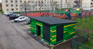 Brașovenii din cartierul Florilor au acum un garaj modern pentru biciclete. Locuri securizate pentru 50 de bicicliști, abonamente de 5 lei/lună