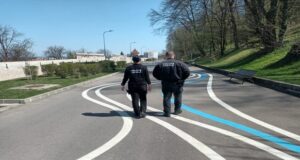 Amenzi de aproape 3,5 milioane de lei în doar 3 luni la Brașov: mii de sancțiuni, mașini ridicate și comerț ilegal sancționat