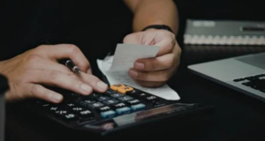 Cod QR pe bon și raportare digitală. Ministerul Finanțelor propune noi reguli fiscale