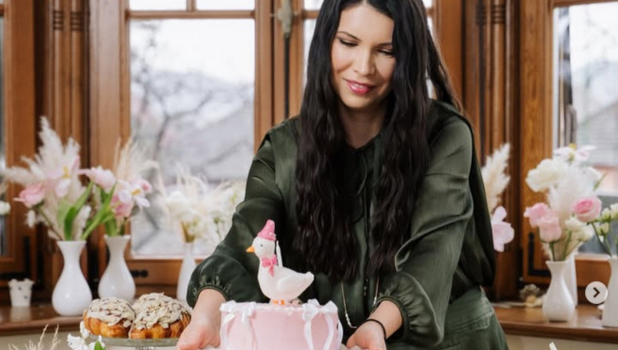 VIDEO. Povestea Alyssa Events & Flowers, la „Antreprenori faini la Brașov”. Au pornit cu flori făcute într-un garaj, iar astăzi organizează sute de evenimente în care emoțiile devin amintiri 2 Alyssa Events and Flowes 2