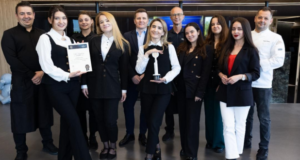 Două hoteluri din Brașov, pe primele trepte ale podiumului național în ospitalitate