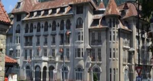 Simbol al stațiunii Sinaia, scos pe piață pentru 4,8 milioane de euro. Hotelul Păltiniș are o istorie de peste 110 ani sursa imobiliare.ro