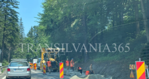 VIDEO. Valea Prahovei, blocată din nou de lucrări! DRDP descoperă în fiecare vară că trebuie reparate drumurile