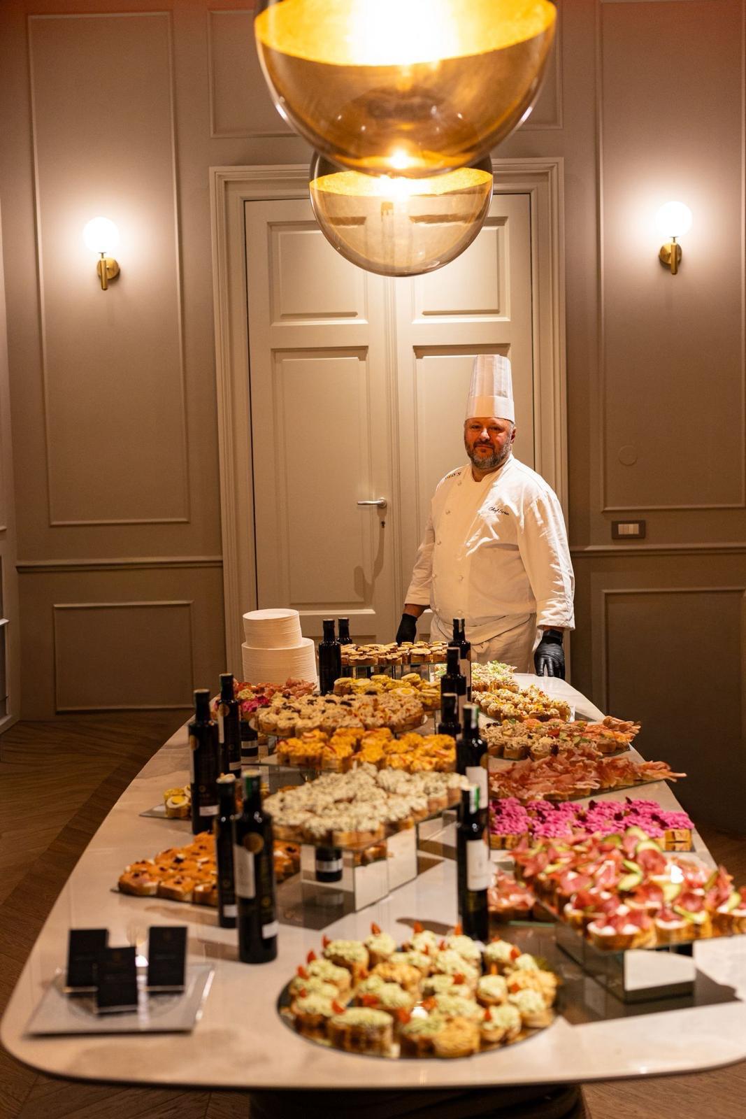 VIDEO. Tată și fiică, au lăsat tenisul pentru antreprenoriat. Povestea Bruscio, conceptul gourmet născut la Brașov care visează la Londra și America, la „Antreprenori faini la Brașov” 3 WhatsApp Image 2026 06 10 at 13.16.55666