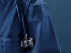 Spitalul Municipal Săcele angajează asistenți medicali, îngrijitoare și registratori medicali