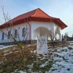 160.000 de euro pentru o casă mortuară într-un sat fără canalizare! Investiția de la Cincu, construită în baza unei autorizații despre care ISC spune că a fost emisă cu încălcarea legii 1 casa parohiala Cincu