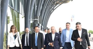 Președintele ICAO a aterizat la Brașov! Vizită importantă pentru aviația civilă din România