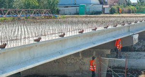După o lună, podul din Stupini este gata în proporție de 60%!