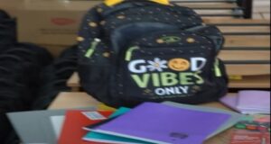 VIDEO. Aproximativ 740 de ghiozdane cu rechizite pregătite pentru toți elevii din Ghimbav