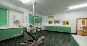Aproape 500.000 de euro pentru un cabinet stomatologic din centrul Brașovului