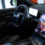 LEPAS a deschis oficial showroom-ul din Brașov, la Dip Motors. Brașovenii sunt invitați să descopere noul brand premium și să testeze modelul L8 4 ASZ LEPAS 0448