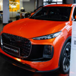 LEPAS a deschis oficial showroom-ul din Brașov, la Dip Motors. Brașovenii sunt invitați să descopere noul brand premium și să testeze modelul L8 3 ASZ LEPAS 0452