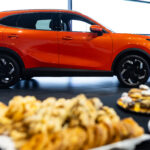 LEPAS a deschis oficial showroom-ul din Brașov, la Dip Motors. Brașovenii sunt invitați să descopere noul brand premium și să testeze modelul L8 5 ASZ LEPAS 0460