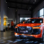 LEPAS a deschis oficial showroom-ul din Brașov, la Dip Motors. Brașovenii sunt invitați să descopere noul brand premium și să testeze modelul L8 2 ASZ LEPAS 0559