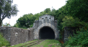Tunelul Teliu împlinește 100 de ani! Este cel mai lung tunel feroviar din România