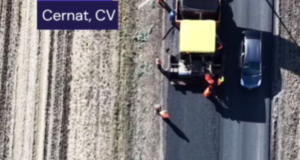 VIDEO. Reparații pe DN11, între Dalnic și Cernat. Traficul este dirijat de semafoare