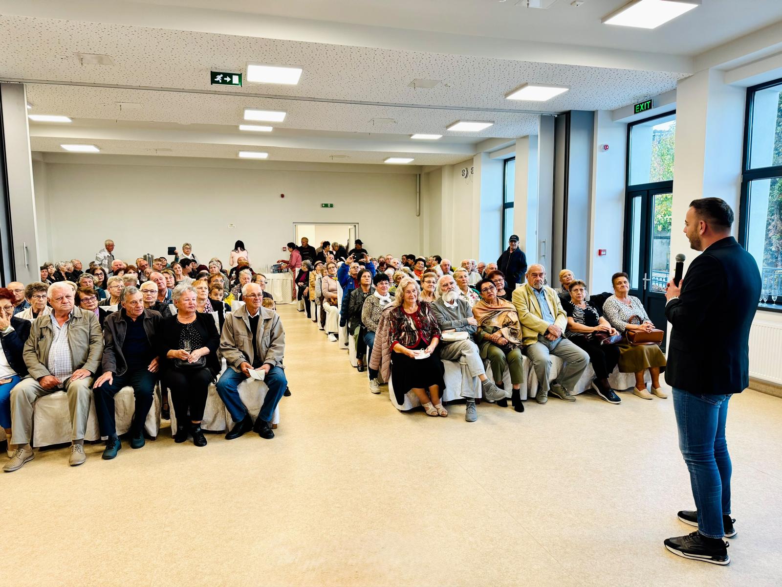 A fost inaugurat Centrul de Zi pentru Seniori din Codlea 2 codlea seniori